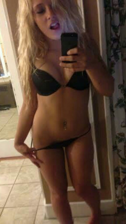 fille sexy du 25 veut un cunnilingus long