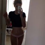 photo erotique d&rsquo;une fille du 83 gourmande de sexe