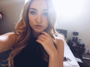 plan cul avec une nana ultra sexy du 80