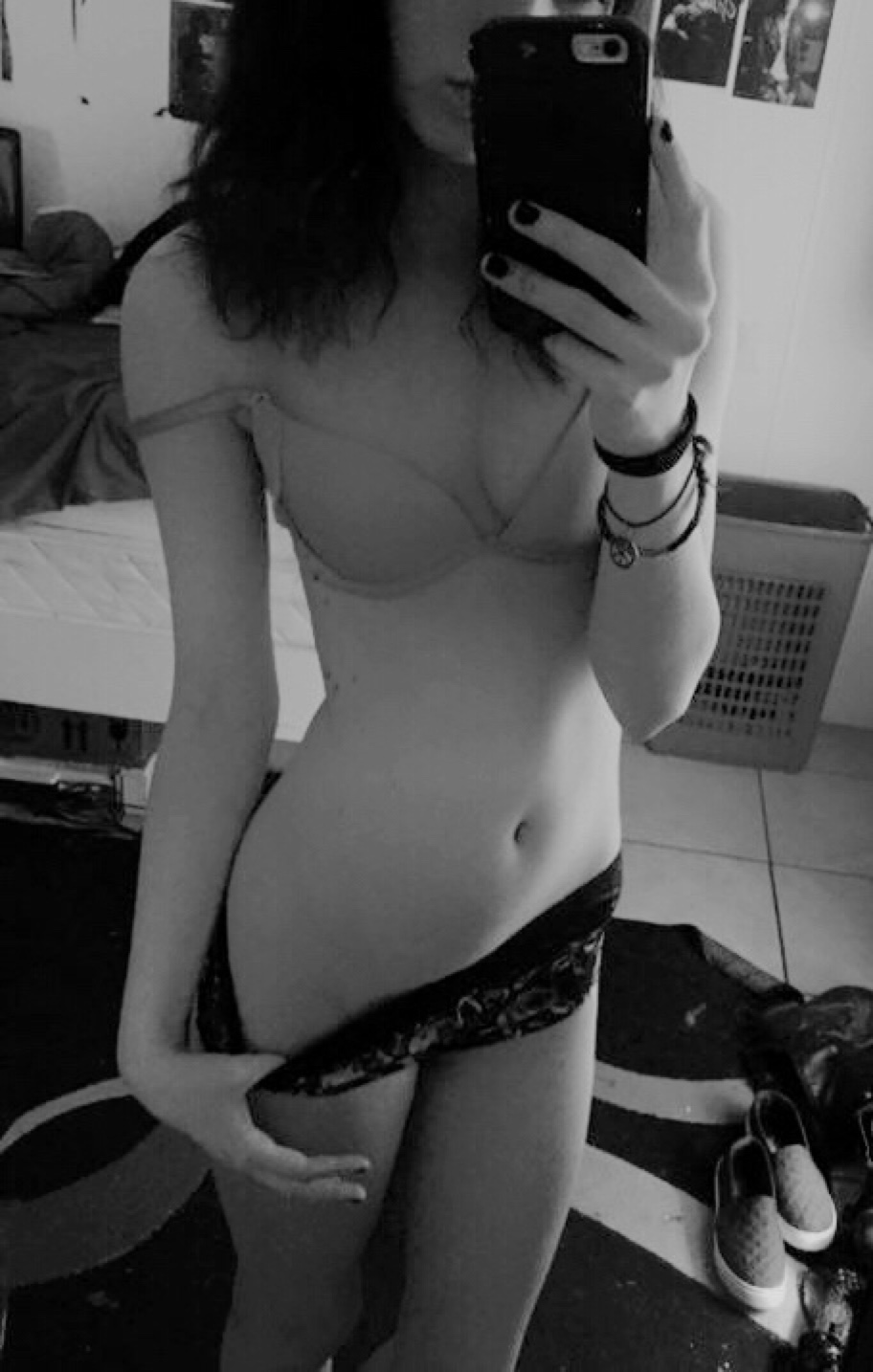 selfie coquin pour baise dans le 69 avec suceuse sexy